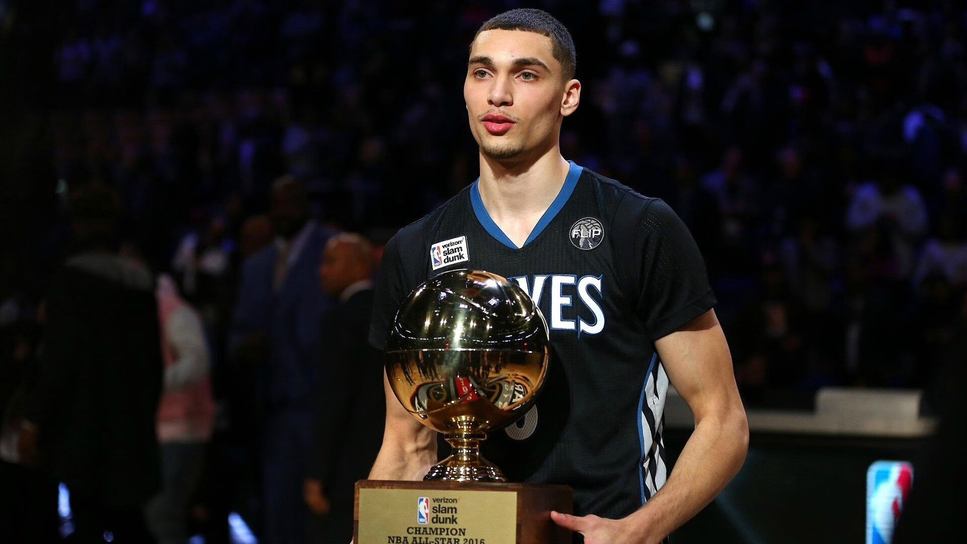 开云体育官方下载-全明星之夜星光璀璨，精彩纷呈！，全明星之夜星际